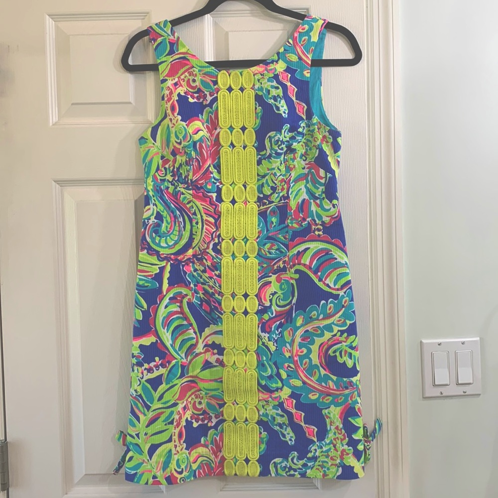 Lilly Pulitzer shift size 2